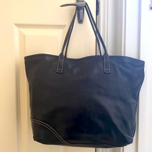 Gucci Leather Tote Bag - Picture 2 of 8